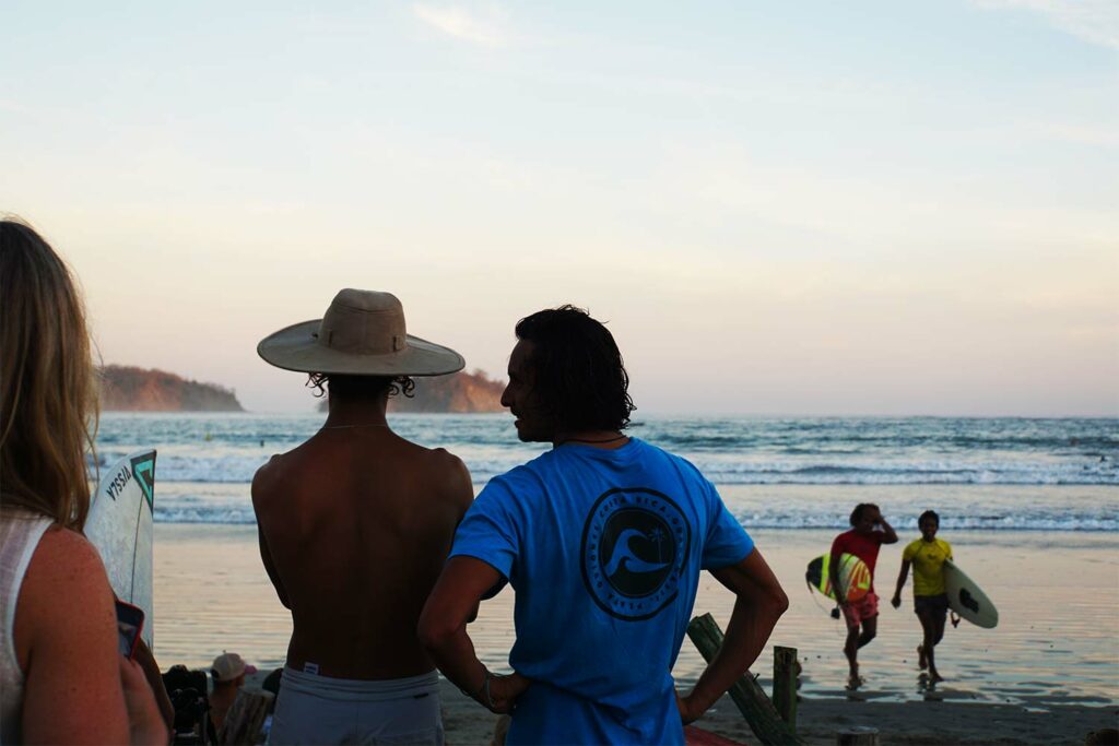 surfen lernen Sámara costa rica