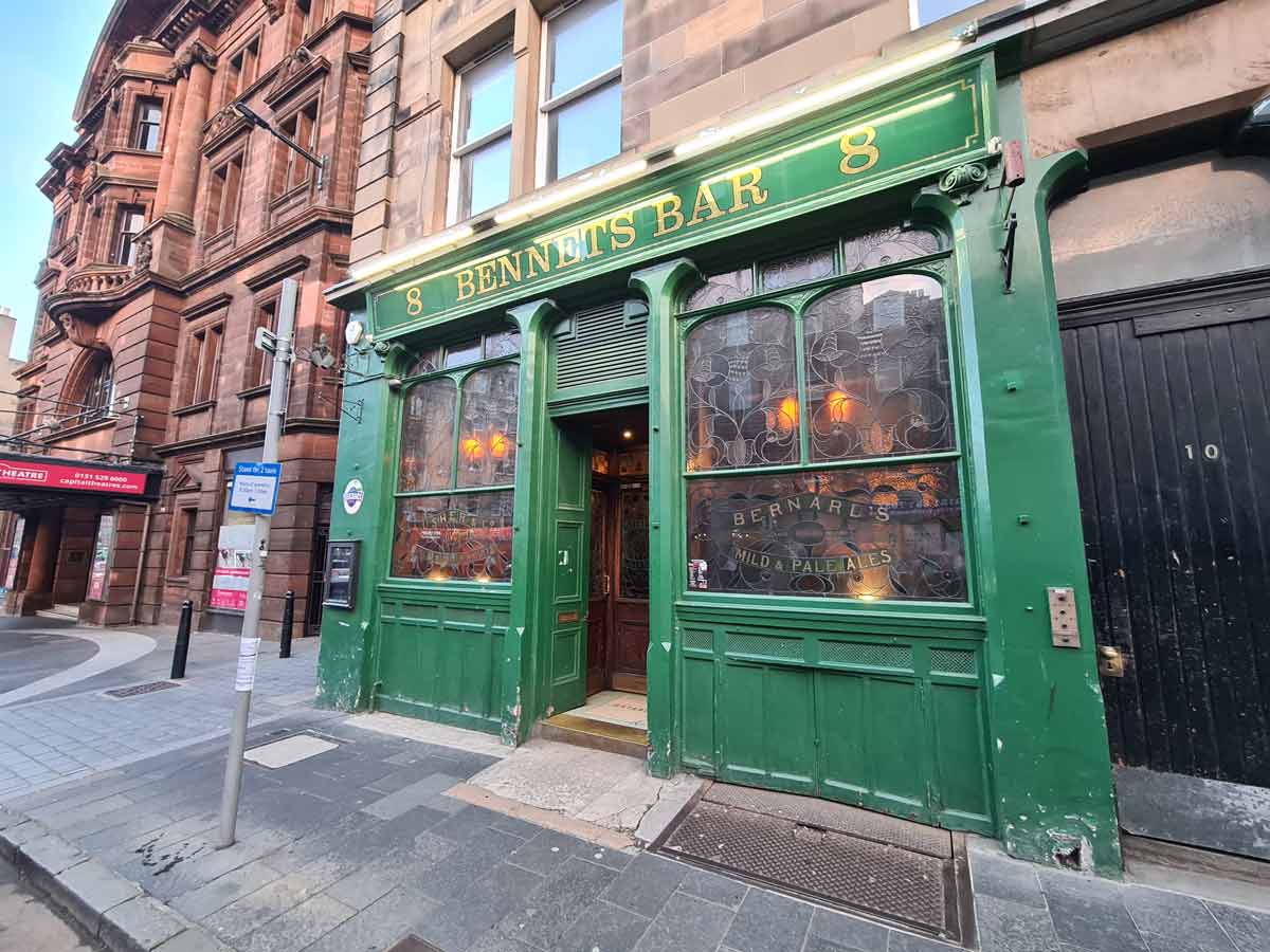Die besten Pubs in Edinburgh 🍻 und welche du meiden solltest.