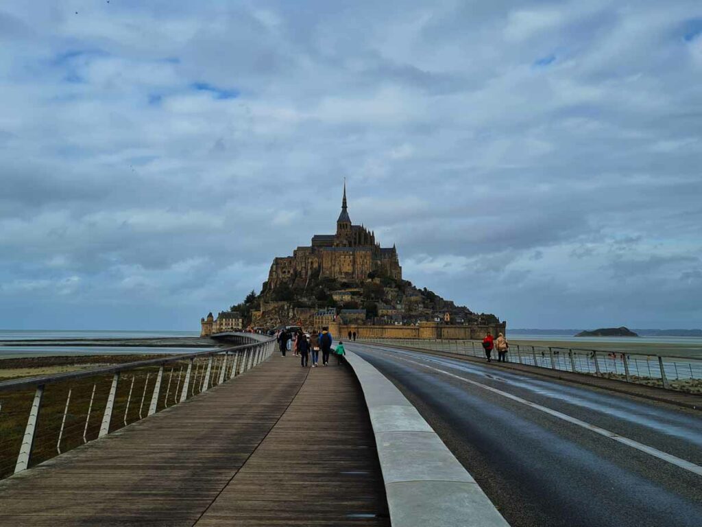 Weg zum Le Mont Saint Michel