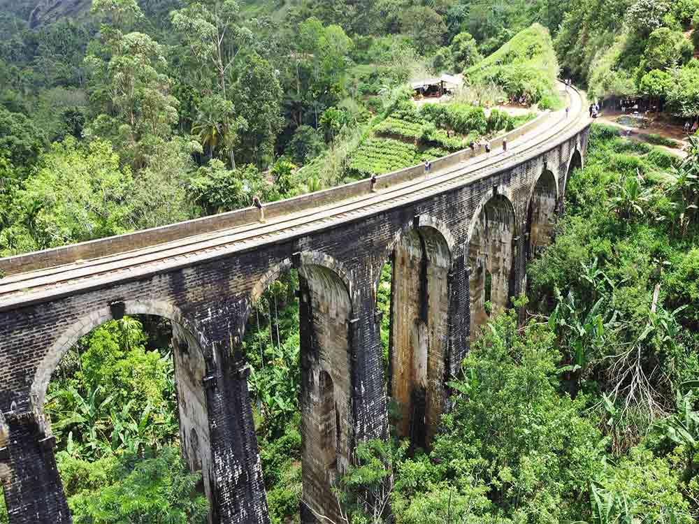 9 Arches Bridge Ella Sri Lanka